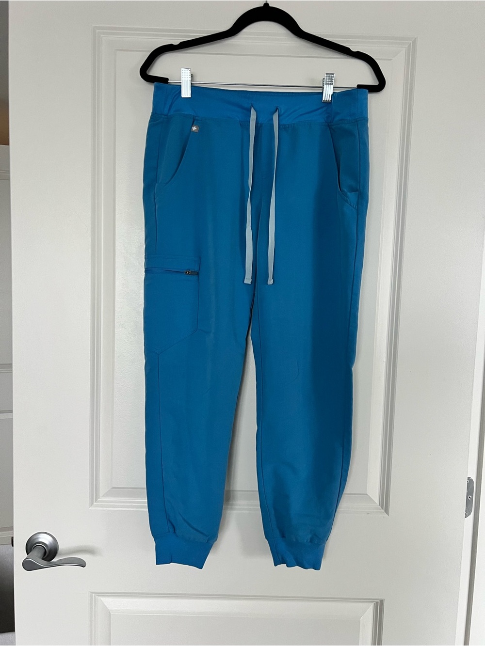 FIGS Capri Blue Joggers